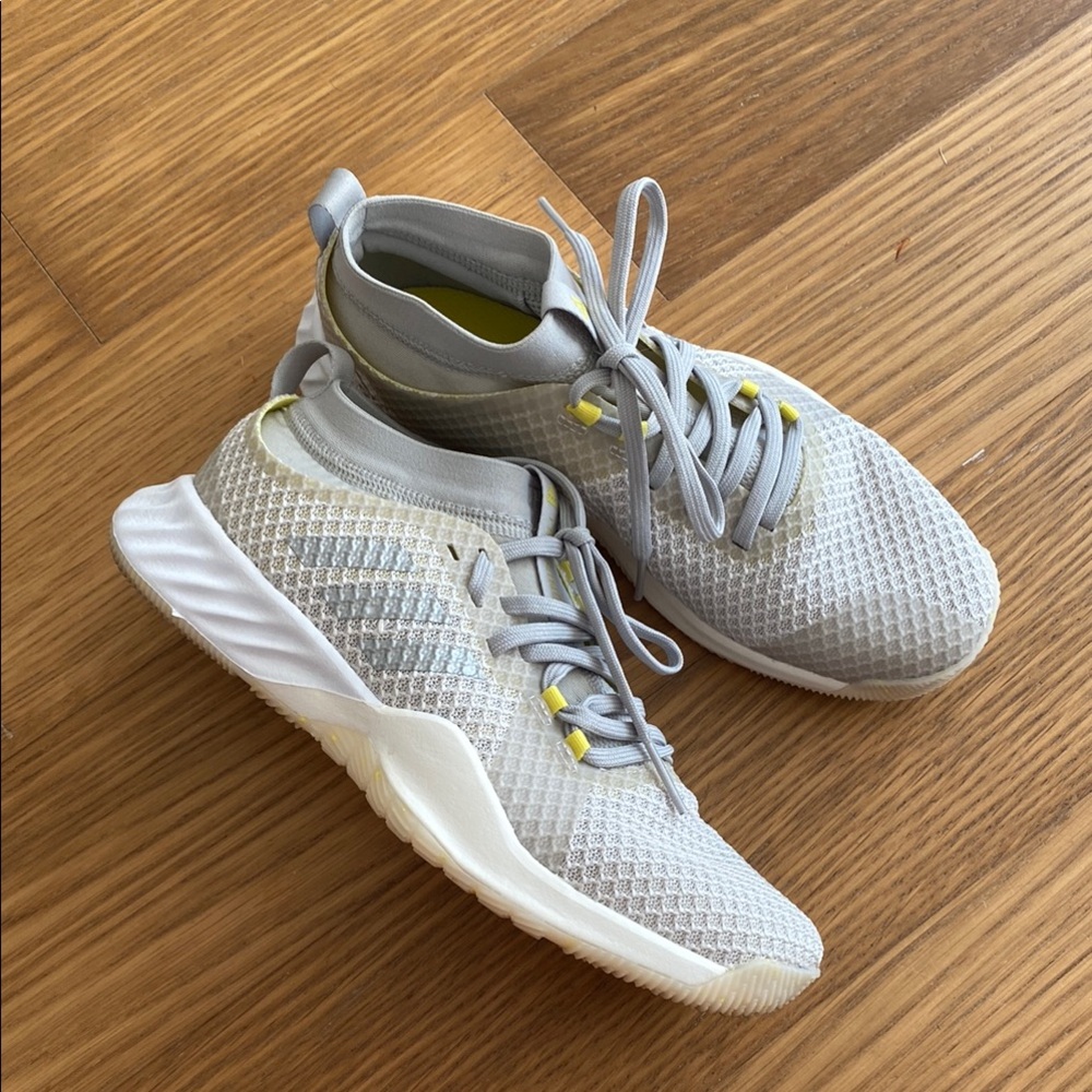 Adidas Women Light Gray Sneakers with Yellow Highlights Size 8